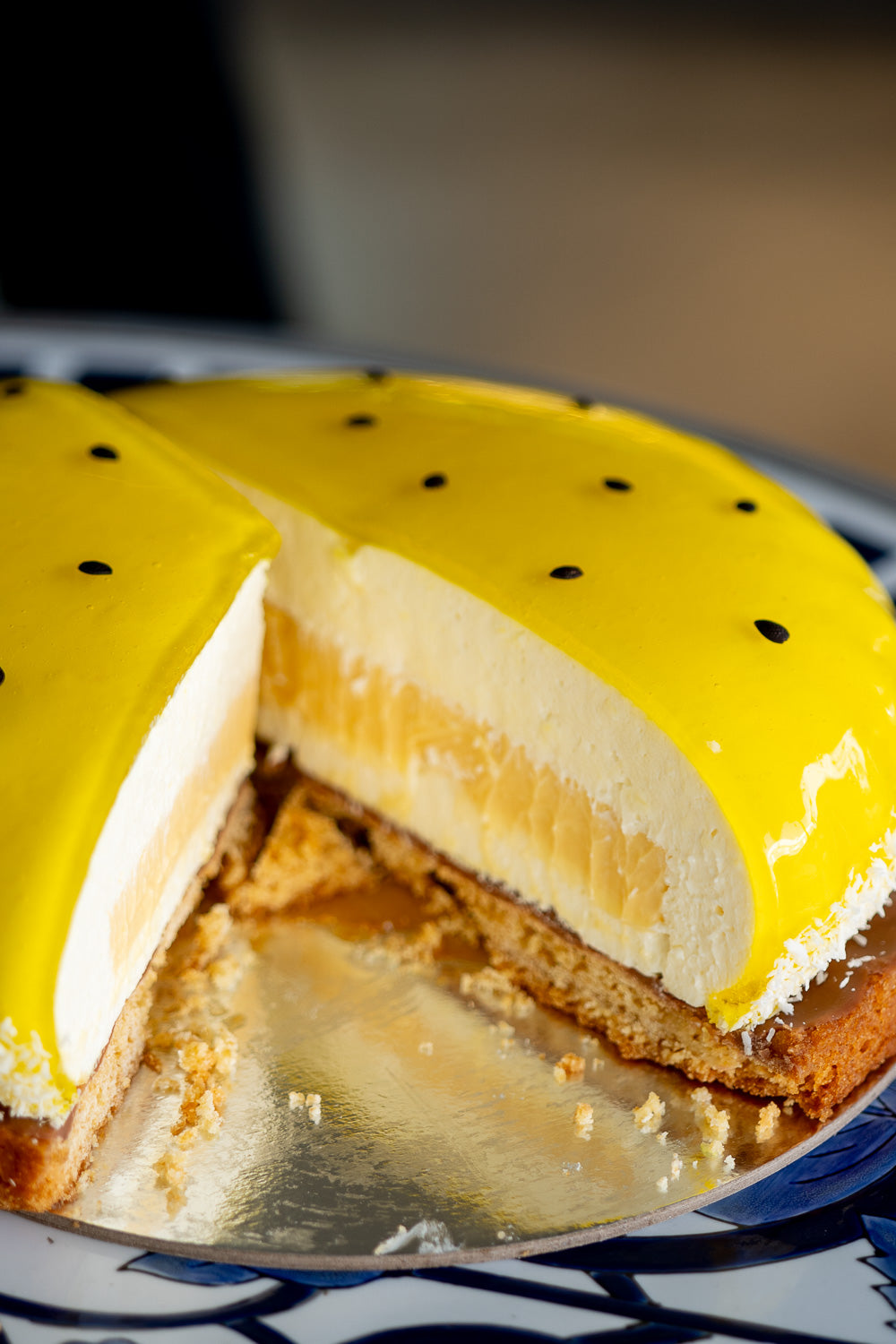 Passionfruit Cheesecake Large